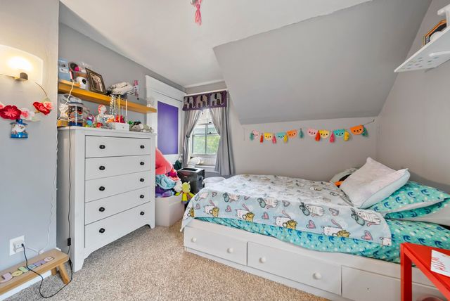 591 Lake(Upper) Avenue, Manchester, NH 03103
