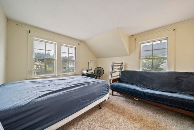 591 Lake(Upper) Avenue, Manchester, NH 03103
