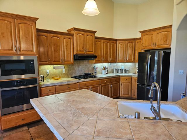 3366 Old Lantern Drive, Redding, CA 96003