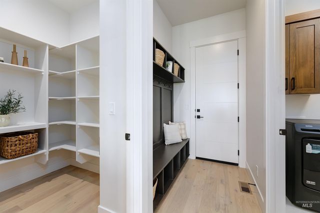 11468 S Saylis Pl, Kuna, ID 83634