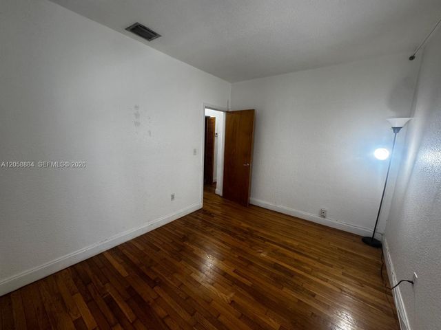 8335 Crespi Blvd 2 2, Miami Beach, FL 33141