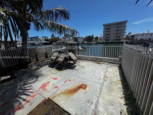 8335 Crespi Boulevard 2, Miami Beach, FL 33141