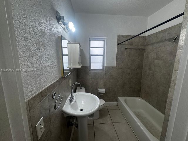 8335 Crespi Blvd 2 2, Miami Beach, FL 33141