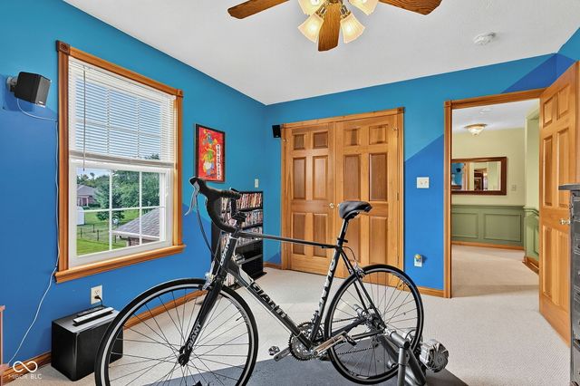 4009 S Loganberry Court, New Palestine, IN 46163