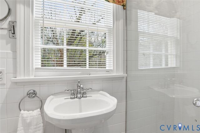 23 Rio Vista Ln, Richmond, VA 23226