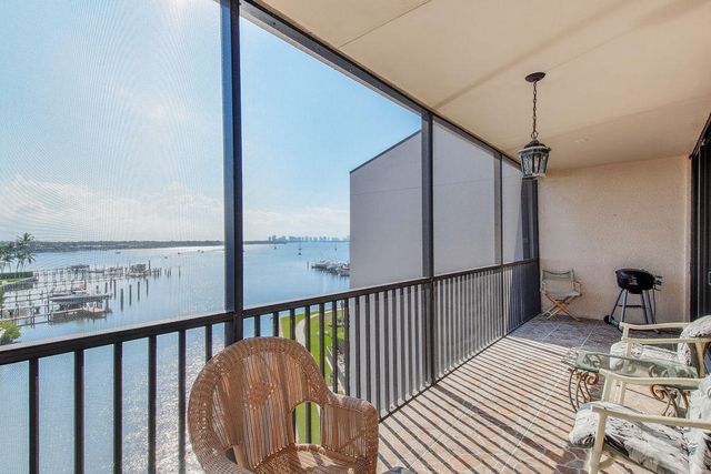 11370 Twelve Oaks Way 614, North Palm Beach, FL 33408