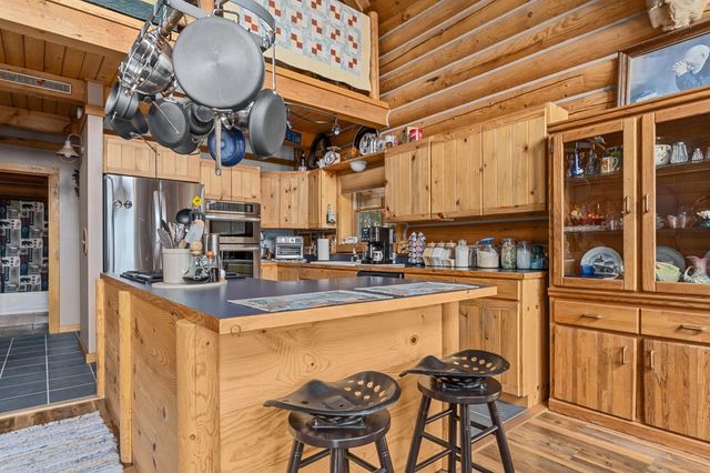 1076 Starvation Lake Rd, Colville, WA 99114