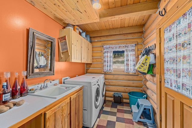 1076 Starvation Lake Rd, Colville, WA 99114