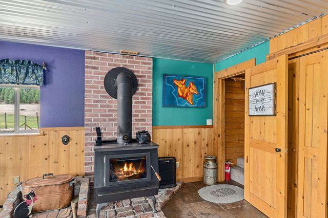 1076 Starvation Lake Rd, Colville, WA 99114