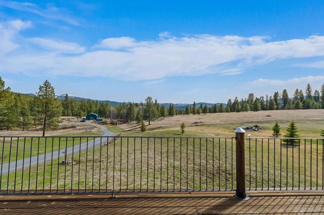 1076 Starvation Lake Rd, Colville, WA 99114