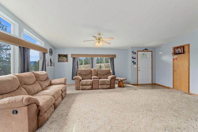 1076 Starvation Lake Rd, Colville, WA 99114