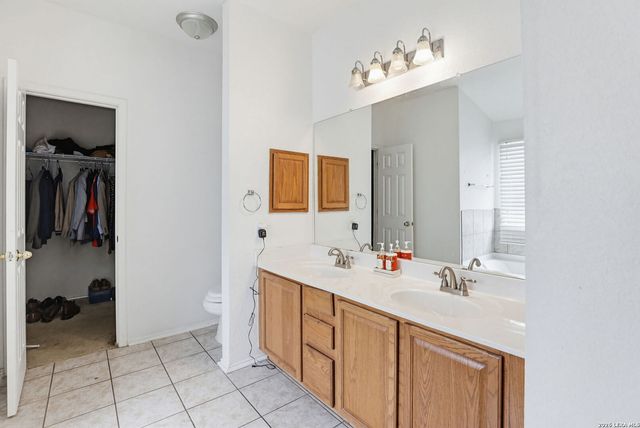 8403 apache, Converse, TX 78109