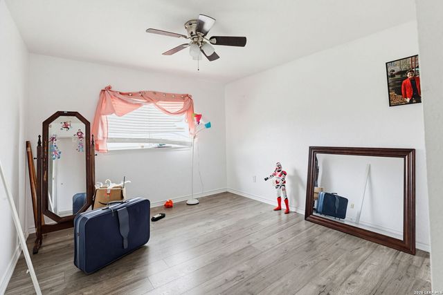 8403 apache, Converse, TX 78109