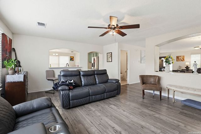 8403 apache, Converse, TX 78109