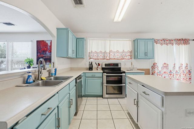 8403 apache, Converse, TX 78109