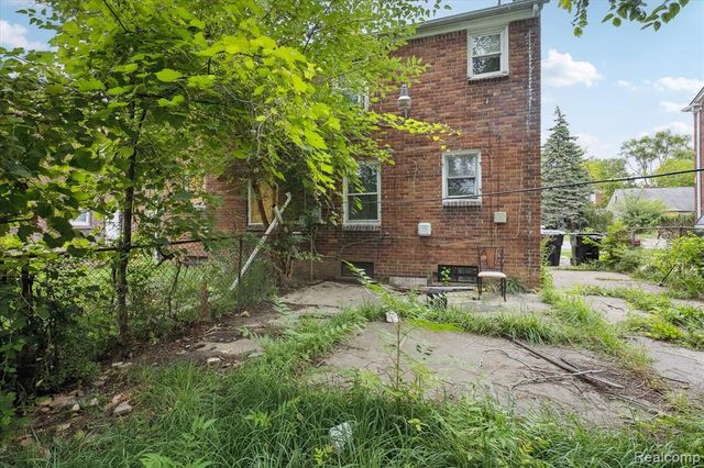 19389 Hoover Street, Detroit, MI 48205