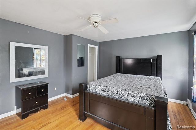 19389 Hoover Street, Detroit, MI 48205