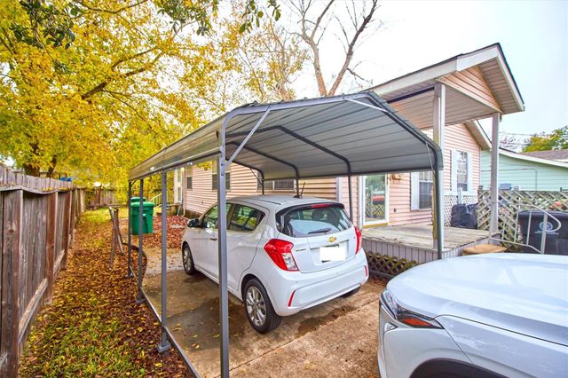 6719 Goforth Street, Houston, TX 77021