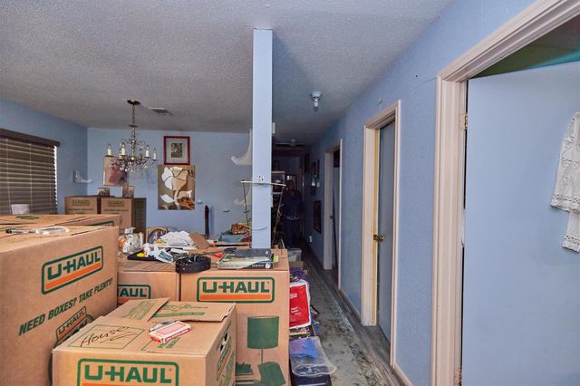 6719 Goforth Street, Houston, TX 77021