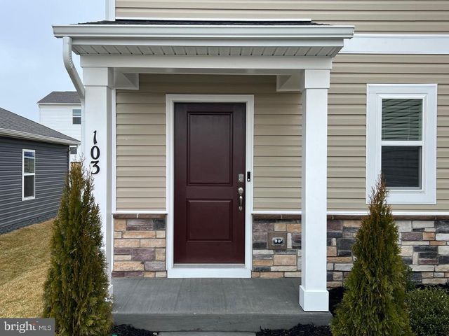 103 DINGES ST, Stephens City, VA 22655