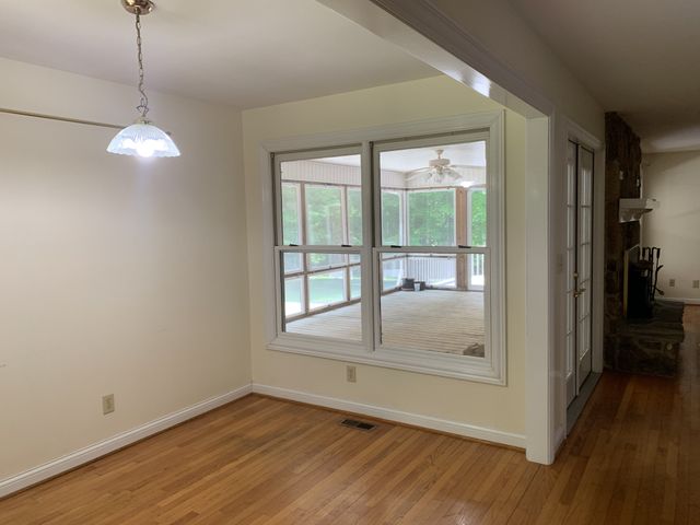 415 Laurel Branch Trl, Sewanee, TN 37375