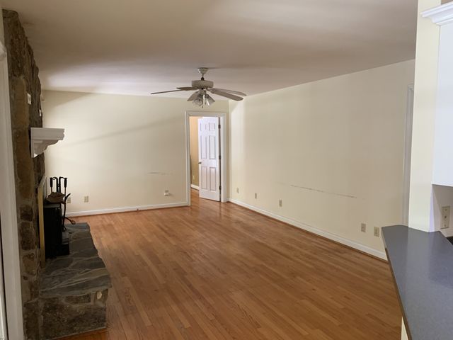 415 Laurel Branch Trl, Sewanee, TN 37375