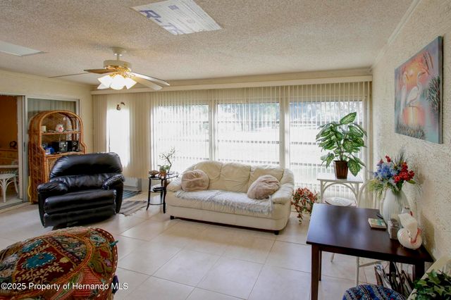 7403 Heather Walk Drive, Weeki Wachee, FL 34613