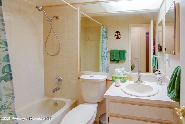 7403 Heather Walk Drive, Weeki Wachee, FL 34613