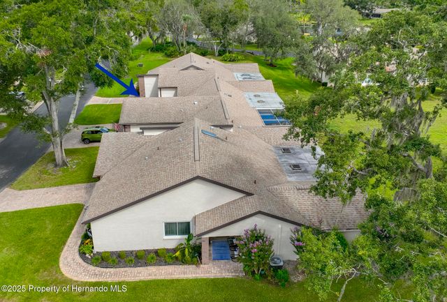 7403 Heather Walk Drive, Weeki Wachee, FL 34613