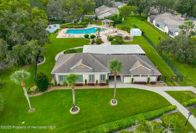 7403 Heather Walk Drive, Weeki Wachee, FL 34613