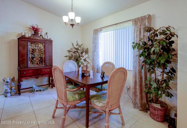 7403 Heather Walk Drive, Weeki Wachee, FL 34613