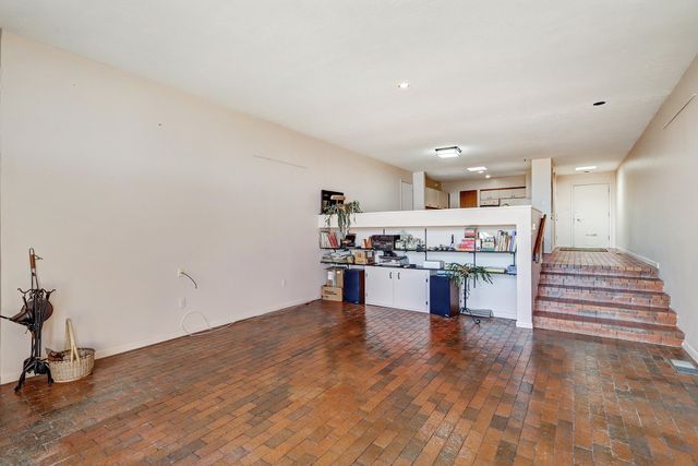 13 TENNIS Court NW, Albuquerque, NM 87120