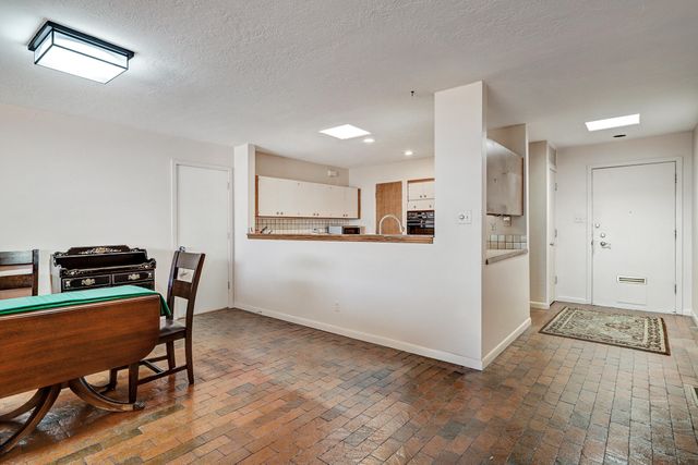 13 TENNIS Court NW, Albuquerque, NM 87120