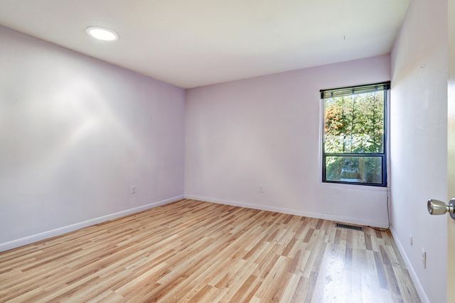 13 TENNIS Court NW, Albuquerque, NM 87120