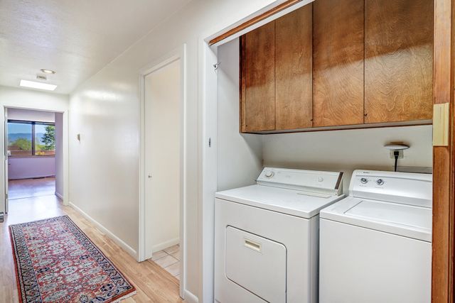 13 TENNIS Court NW, Albuquerque, NM 87120