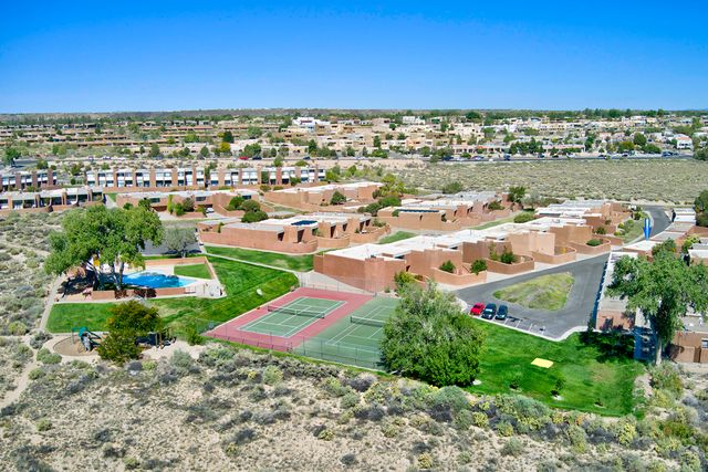 13 TENNIS Court NW, Albuquerque, NM 87120