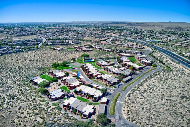 13 TENNIS Court NW, Albuquerque, NM 87120