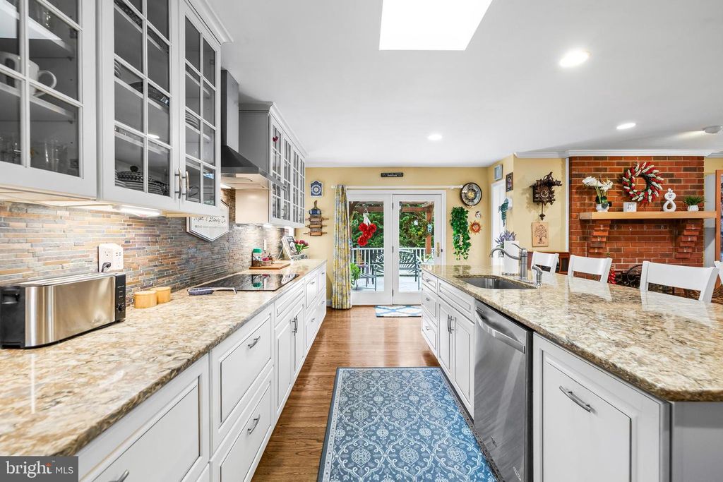 Image 11 of property listing at 904 MAPLEHURST LN, Monkton, MD 21111