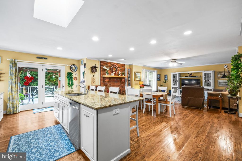 Image 12 of property listing at 904 MAPLEHURST LN, Monkton, MD 21111