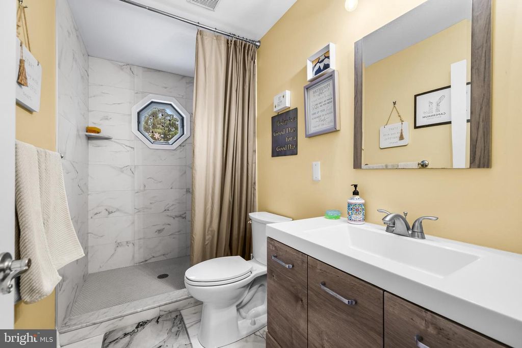 Image 23 of property listing at 904 MAPLEHURST LN, Monkton, MD 21111