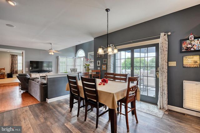 15 LAURA CT, Reading, PA 19608