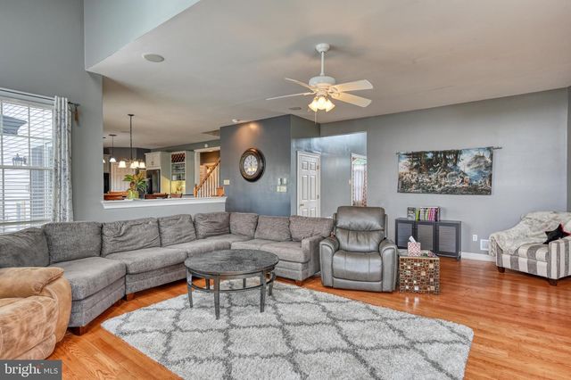 15 LAURA CT, Reading, PA 19608