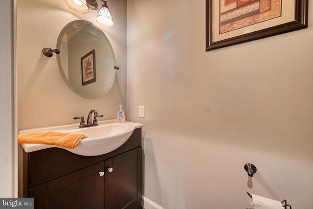 15 LAURA CT, Reading, PA 19608