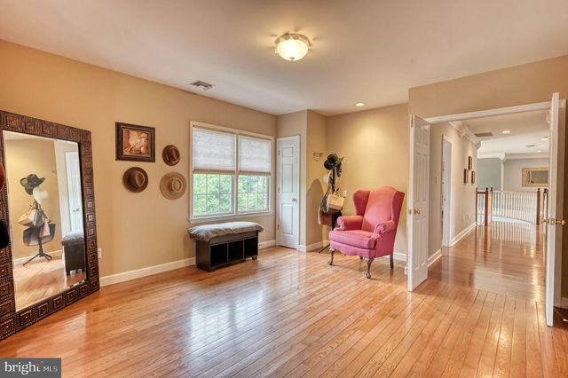 15 LAURA CT, Reading, PA 19608