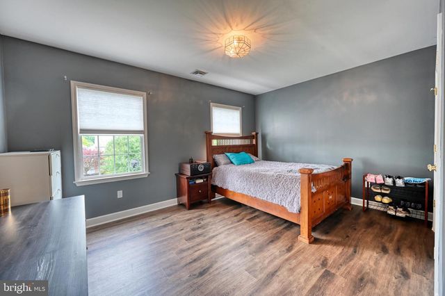 15 LAURA CT, Reading, PA 19608
