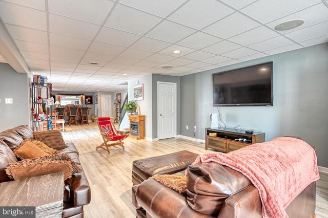 15 LAURA CT, Reading, PA 19608