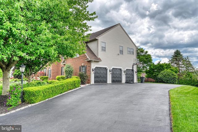 15 LAURA CT, Reading, PA 19608