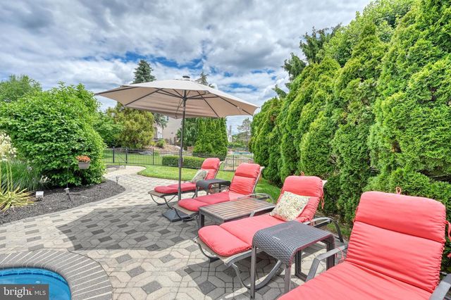 15 LAURA CT, Reading, PA 19608