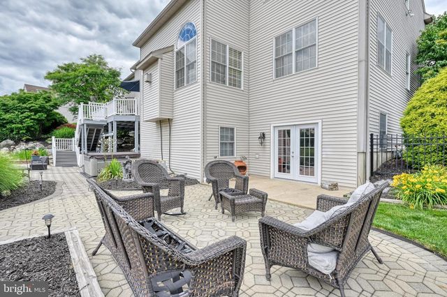 15 LAURA CT, Reading, PA 19608