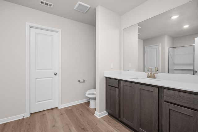 223 North Island Drive, Terrell, TX 75160